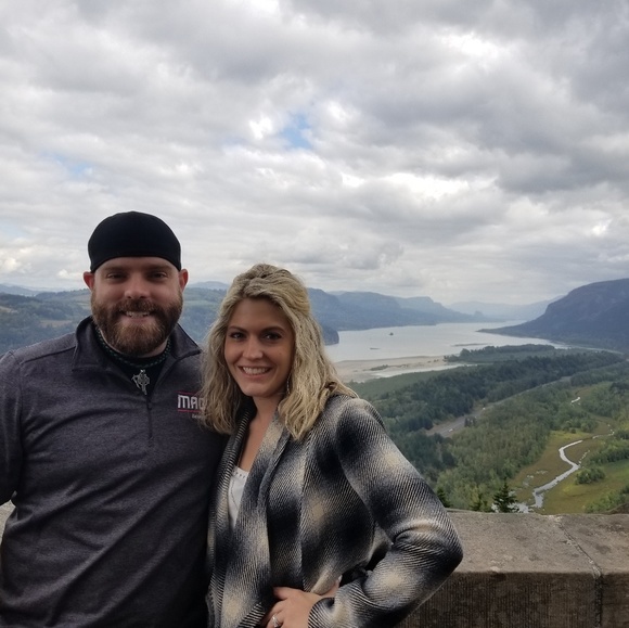 Meet your Posher, Ashley - Picture 2 of 3